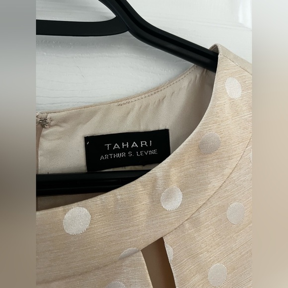 Sleeveless, Polka Dot Pleated Classic Dress Size 8 Tahari By Arthur S Levine - Picture 2 of 13